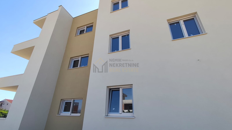 VODICE&comma; NOVOGRADNJA &comma; STAN SA OTVORENIM POGLEDOM
