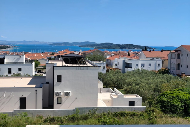 VODICE, NOVOGRADNJA , STAN SA OTVORENIM POGLEDOM