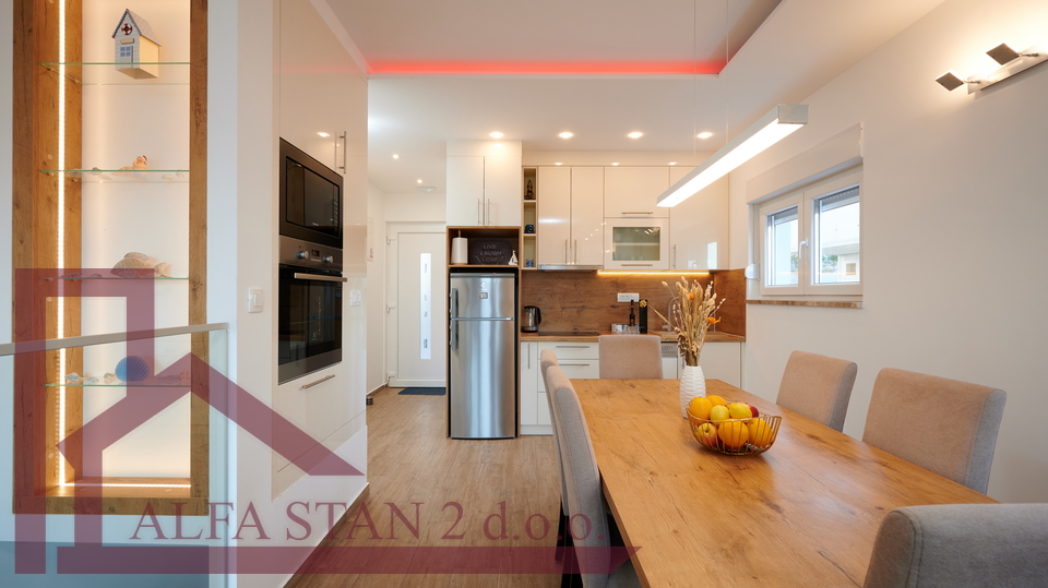 Appartamento&comma; 75 m2&comma; Vendita&comma; Okrug - Okrug Gornji