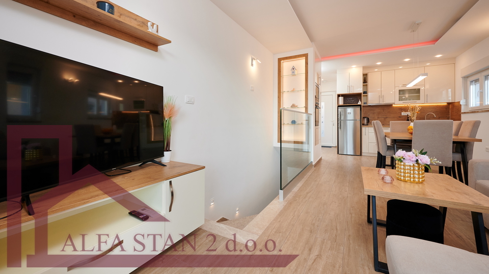 Appartamento&comma; 75 m2&comma; Vendita&comma; Okrug - Okrug Gornji