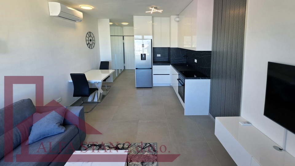 Split, Mejaši, Studio-Apartment zur langfristigen Miete, Erstbezug!!!