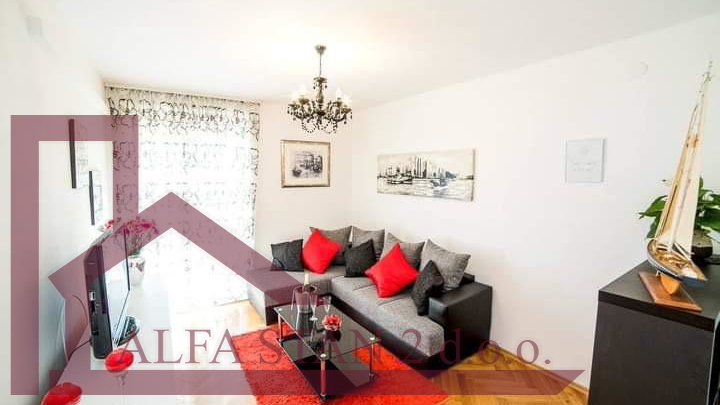 Dvosoban stan, Split,  Manuš za dugoročni najam