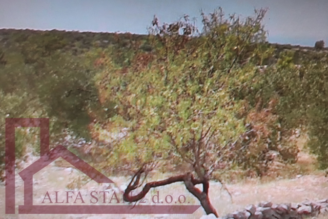 Atraktivno građevno zemljište Primošten