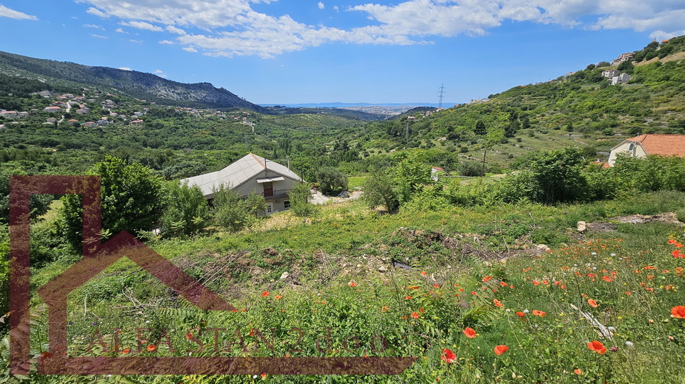 Baugrundst&uuml;ck mit offenem Blick auf Split