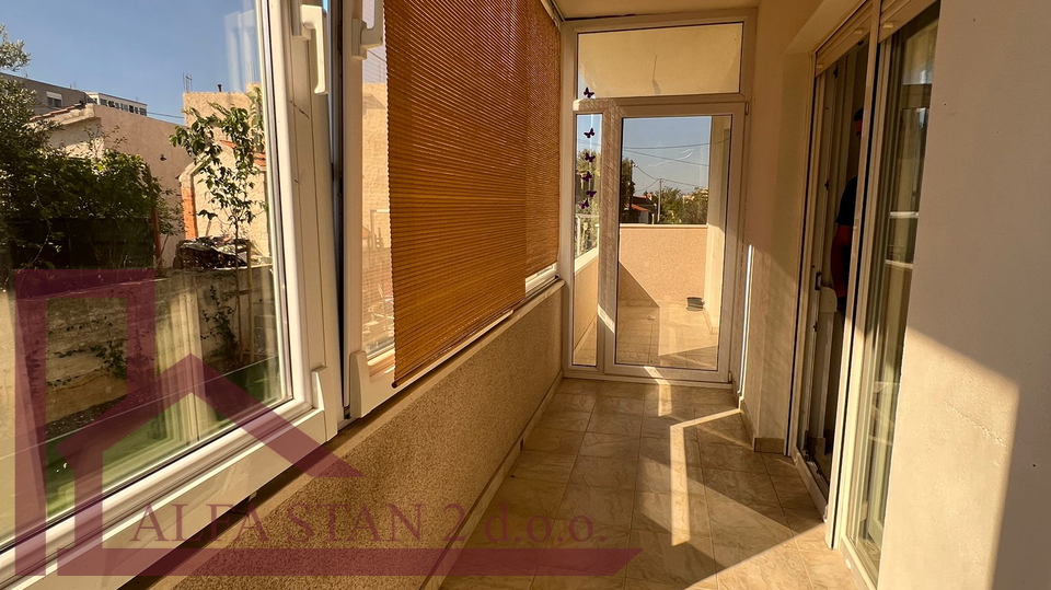 Appartamento, 53 m2, Affitto, Solin - Japirko