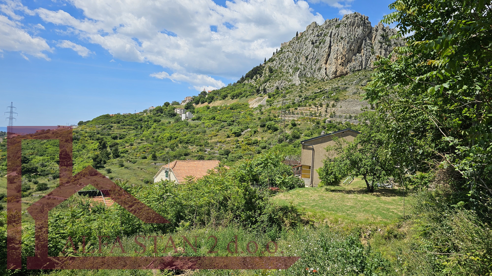 Baugrundst&uuml;ck mit offenem Blick auf Split