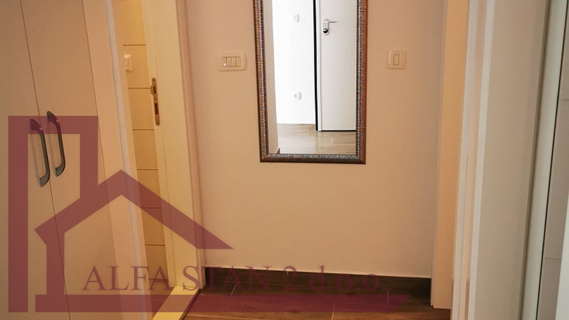 Podstrana&comma; Stro&zcaron;anac&comma; dvosoban stan za dugoro&ccaron;ni najam  900&euro;