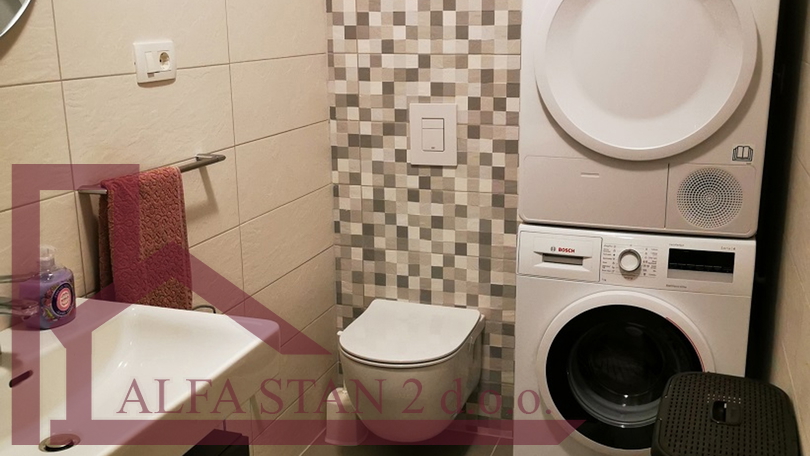 Podstrana&comma; Stro&zcaron;anac&comma; dvosoban stan za dugoro&ccaron;ni najam  900&euro;