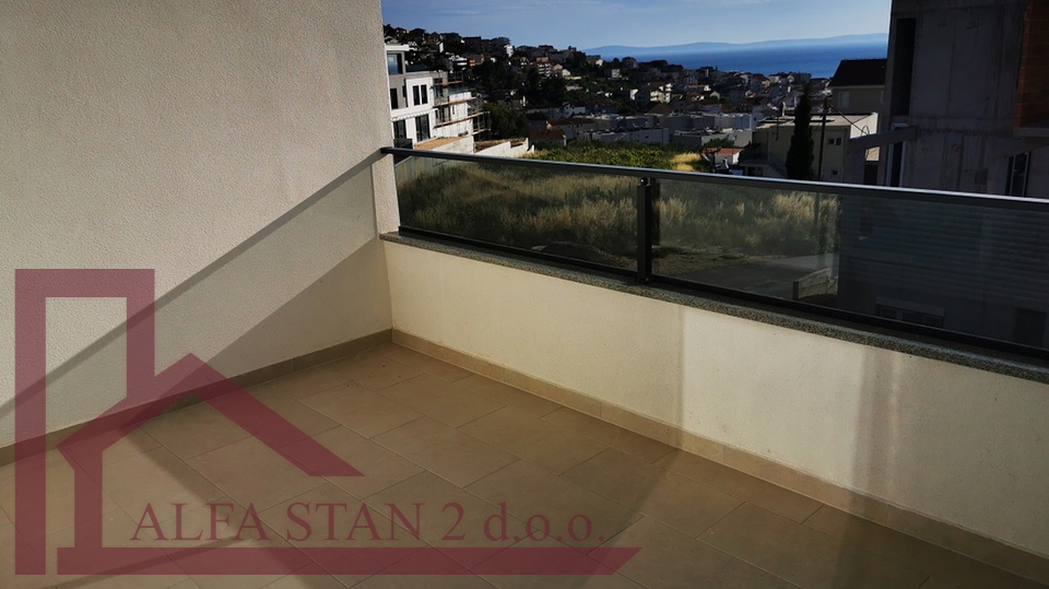 Podstrana&comma; Stro&zcaron;anac&comma; dvosoban stan za dugoro&ccaron;ni najam  900&euro;