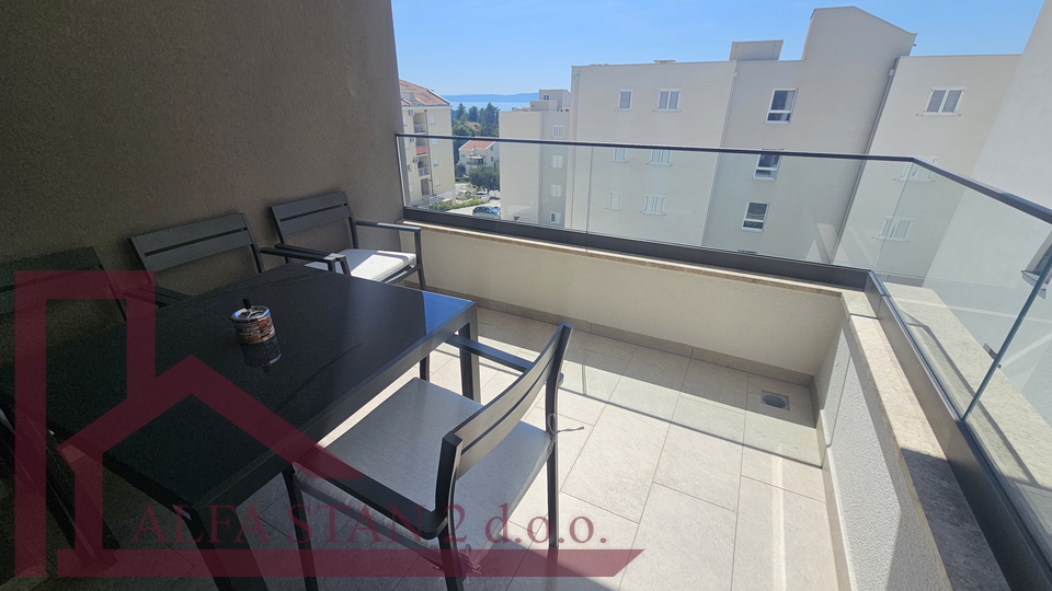 MAKARSKA&comma; novi jednosoban stan za dugoro&ccaron;ni najam 750&euro;