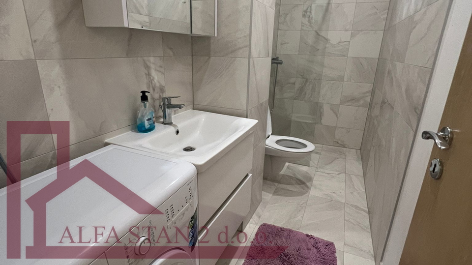 Appartamento, 53 m2, Affitto, Solin - Japirko