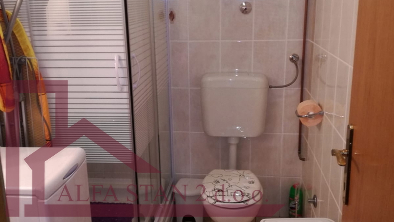 HOUSE FOR SALE &ndash; VINI&Scaron;&Cacute;E &vert; 70 m FROM THE SEA &vert; &euro;750&comma;000