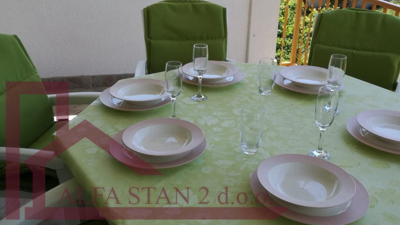 HOUSE FOR SALE &ndash; VINI&Scaron;&Cacute;E &vert; 70 m FROM THE SEA &vert; &euro;750&comma;000