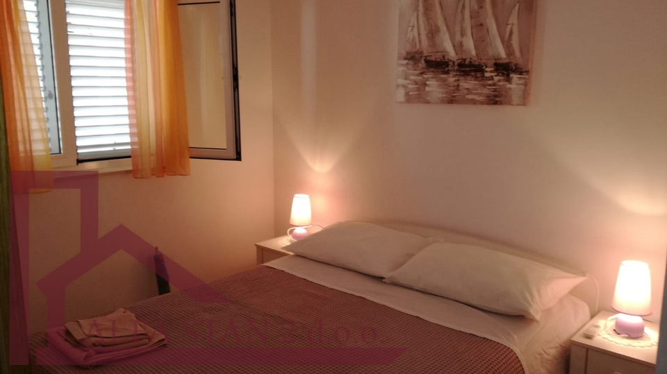 HOUSE FOR SALE &ndash; VINI&Scaron;&Cacute;E &vert; 70 m FROM THE SEA &vert; &euro;750&comma;000