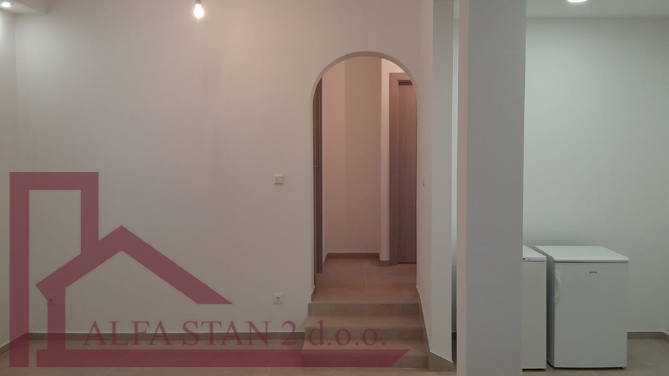 House&comma; 162 m2&comma; For Sale&comma; Okrug - Okrug Gornji