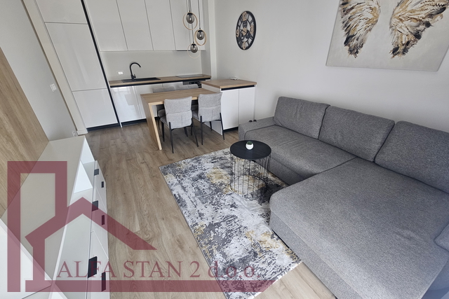 MAKARSKA, novi jednosoban stan za dugoročni najam 750€