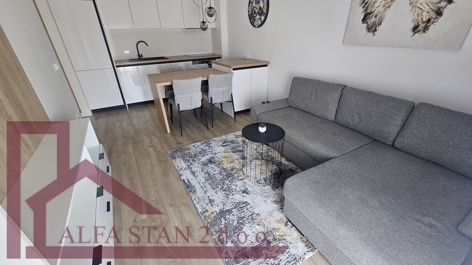 MAKARSKA&comma; novi jednosoban stan za dugoro&ccaron;ni najam 750&euro;