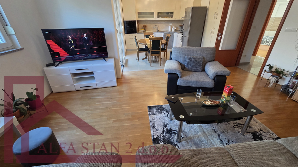 Appartamento&comma; 70 m2&comma; Vendita&comma; Podstrana