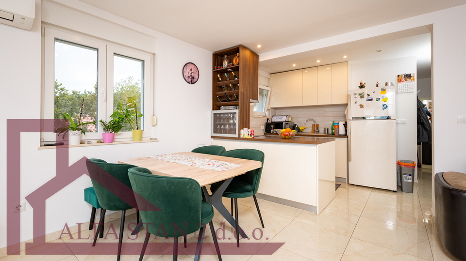 Wohnung, 92 m2, Verkauf, Split - Slatine