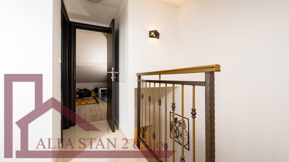 Wohnung, 92 m2, Verkauf, Split - Slatine