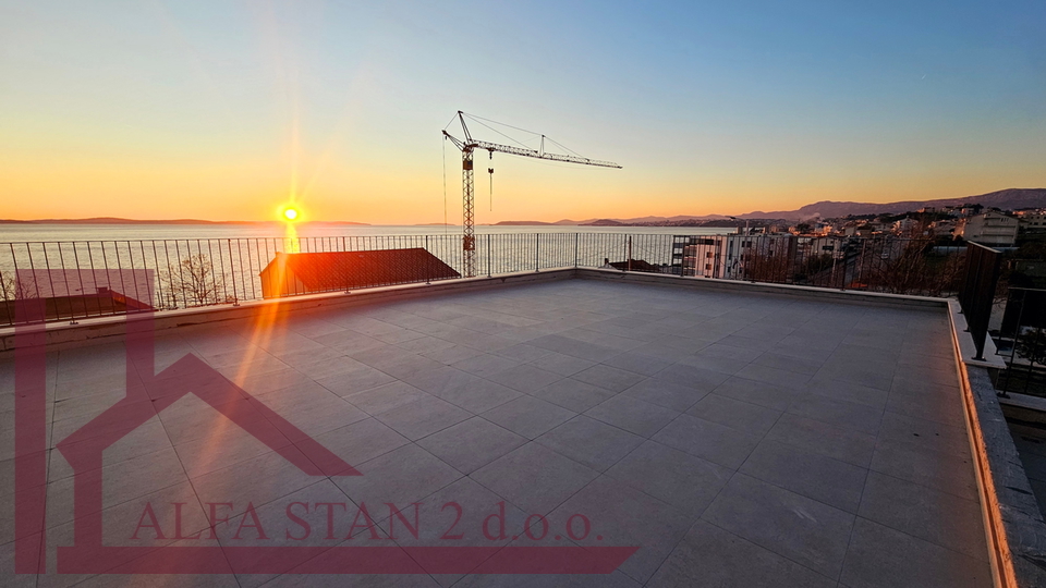 Podstrana, appartamento 68 m2, secondo fila al mare