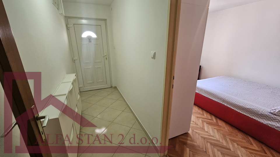Split, Visoka, Dvosoban stan za dugoročni najam