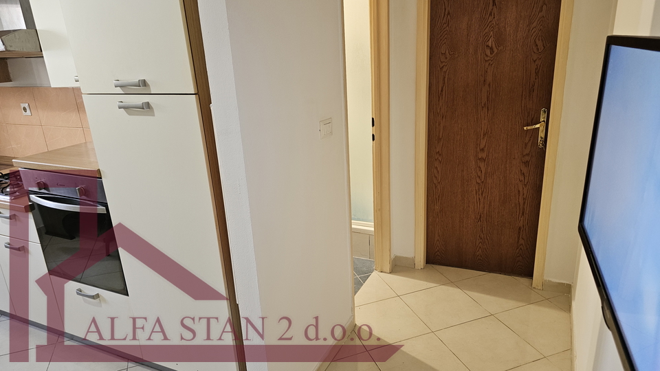 Split, Visoka, Dvosoban stan za dugoročni najam