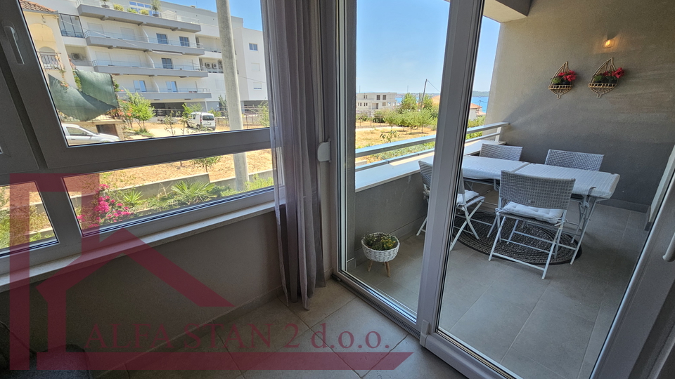 AFFITTO A LUNGO TERMINE – Appartamento monolocale confortevole, Seget Donji (Trogir)