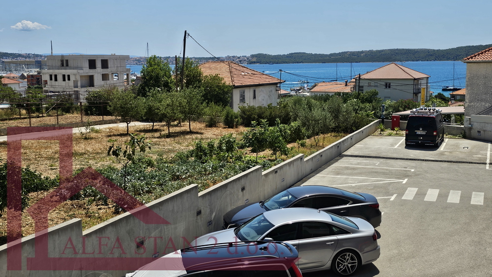 AFFITTO A LUNGO TERMINE – Appartamento monolocale confortevole, Seget Donji (Trogir)