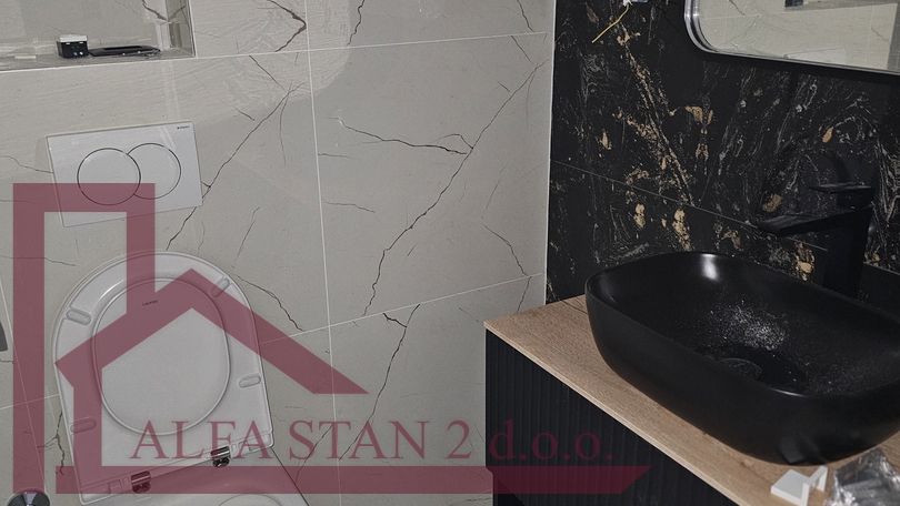 Podstrana, Grljevac, Apartment 3 rooms + dining room + terrace + storage + 2 garage parking spaces