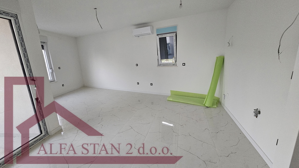 Podstrana, Grljevac,Stan 2S+DB za prodaju, 253.194€