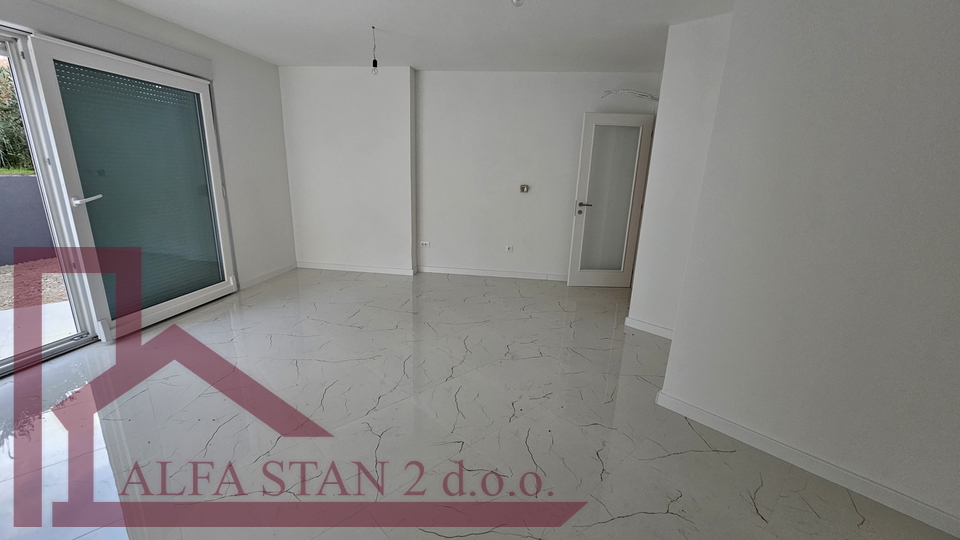 Podstrana, Strožanac, Apartment 2S+DB for sale, 223,028 €