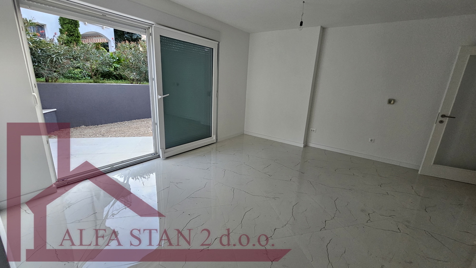 Podstrana, Strožanac, Apartment 2S+DB for sale, 223,028 €