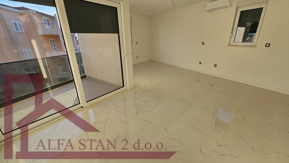 Podstrana&comma; Grljevac&comma; Wohnung 2 Zimmer &plus; Wohnzimmer zum Verkauf&comma; 253&period;194&euro;