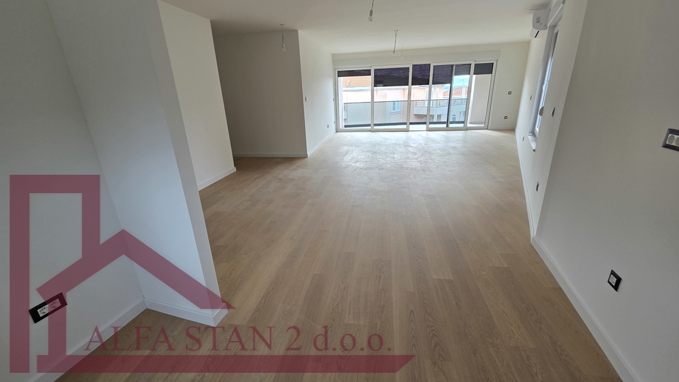 Podstrana&comma; Grljevac&comma; Wohnung 3Z&plus;DB &plus; Terrasse &plus; Abstellraum &plus; 2 Garagenstellpl&auml;tze