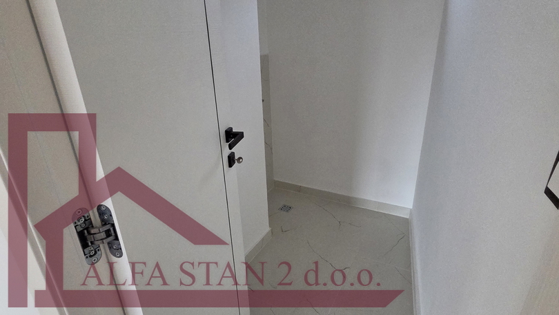 Podstrana&comma; Grljevac&comma; Apartment 3 rooms &plus; dining room &plus; terrace &plus; storage &plus; 2 garage parking spaces