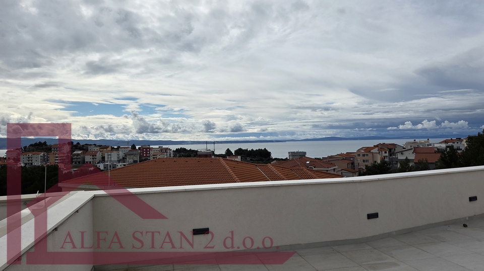 Podstrana&comma; Grljevac&comma; Apartment 3 rooms &plus; dining room &plus; terrace &plus; storage &plus; 2 garage parking spaces