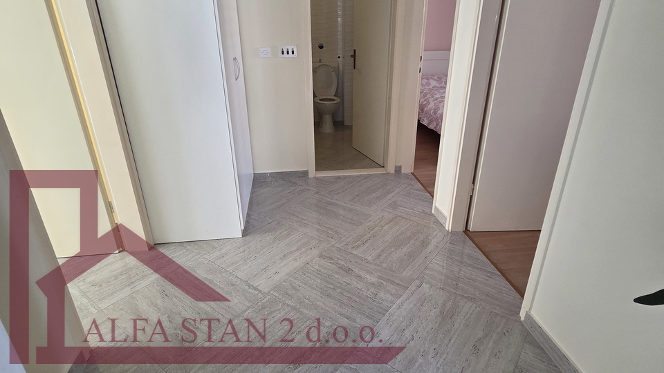 LANGZEITMIETE &ndash; 2-ZIMMER-WOHNUNG&comma; PODSTRANA &ndash; STROZANAC