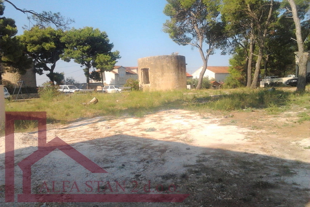 Milna Brač terreno edificabile - 1630 m2