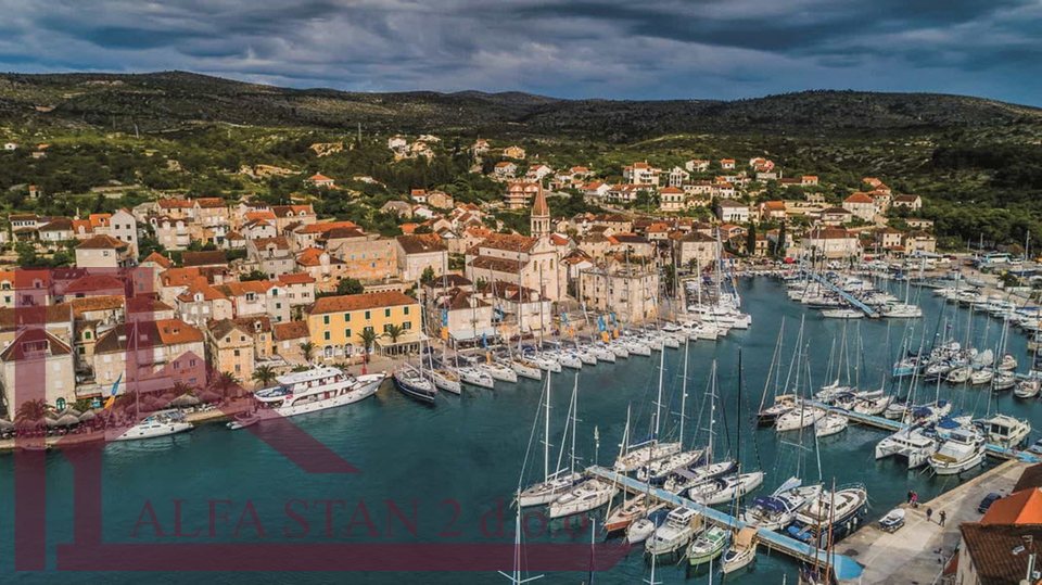 Milna Brač terreno edificabile - 1630 m2