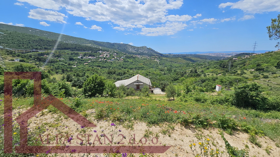 Baugrundst&uuml;ck mit offenem Blick auf Split