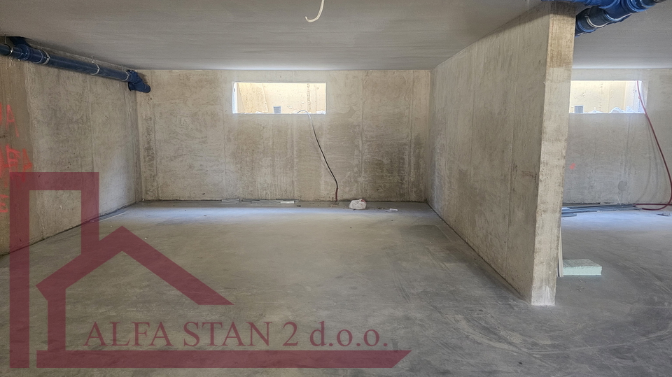 MAKARSKA&comma; novi jednosoban stan za dugoro&ccaron;ni najam 750&euro;