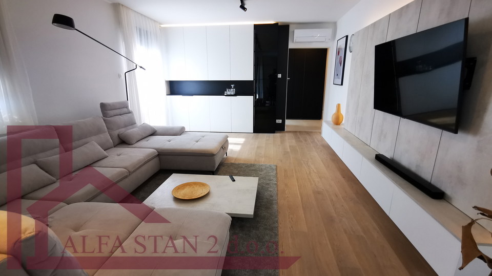 Wohnung&comma; 143 m2&comma; Verkauf&comma; Podstrana - Stro&zcaron;anac