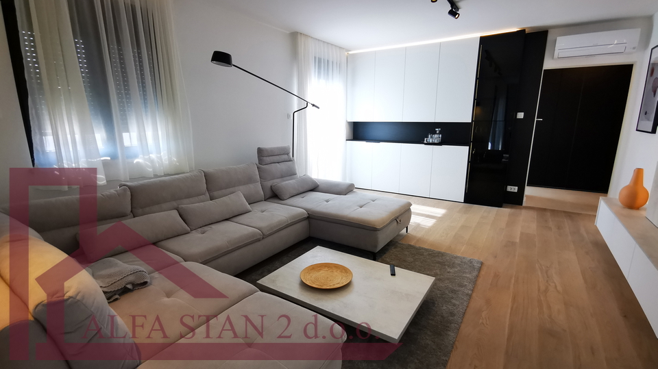 Wohnung&comma; 143 m2&comma; Verkauf&comma; Podstrana - Stro&zcaron;anac