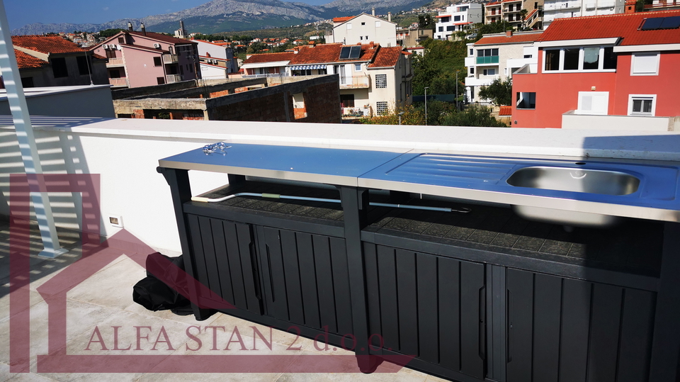 Wohnung&comma; 143 m2&comma; Verkauf&comma; Podstrana - Stro&zcaron;anac