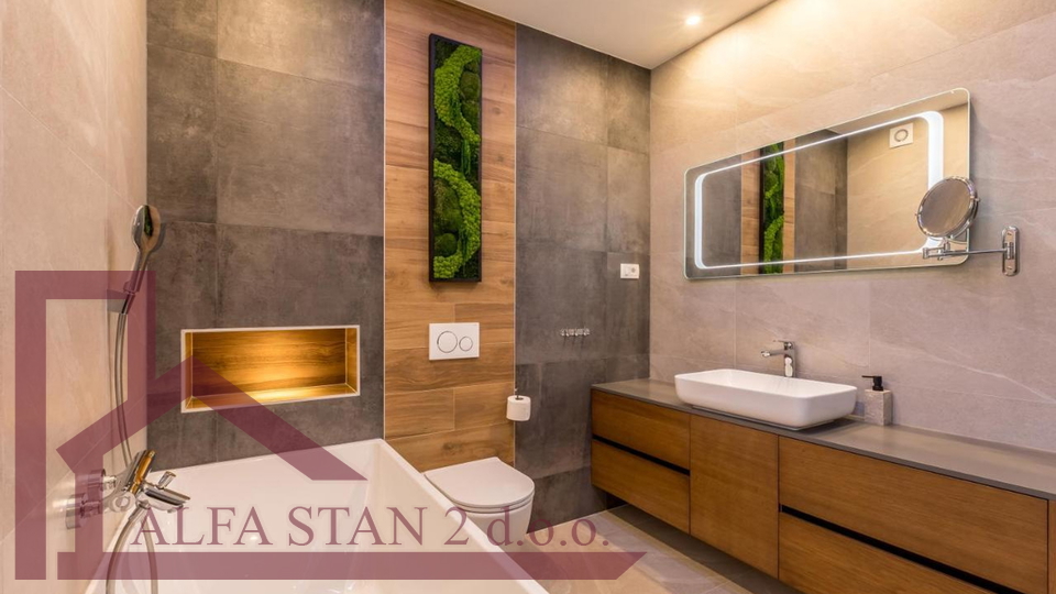 Zu verkaufen&colon; Luxuri&ouml;se Villa mit Pool und Meerblick &ndash; Podstrana&comma; Split