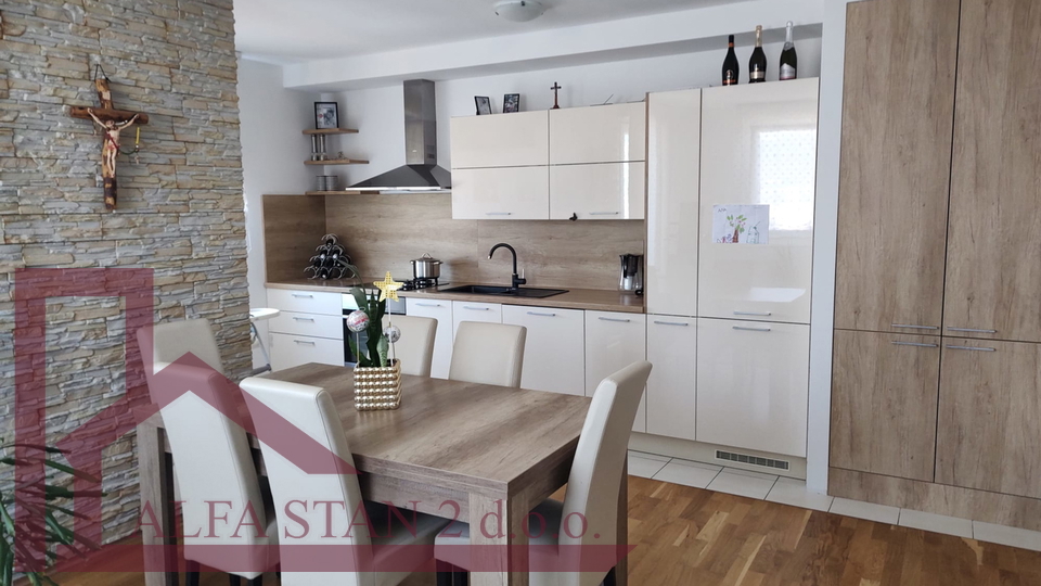 Spliot, Kila, Möblierte Zweizimmerwohnung 79m2