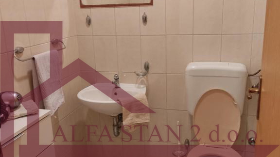 APARTMENT FOR SALE &ndash; MI&Scaron;EVAC NEAR TROGIR &vert; SEA VIEW &vert; 250 m FROM THE BEACH