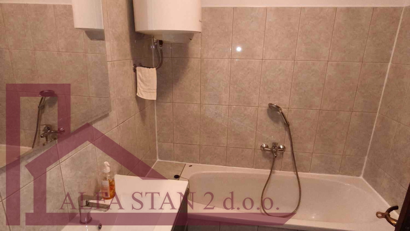 Dugoro&ccaron;an najam stan Split&comma; Brodarica