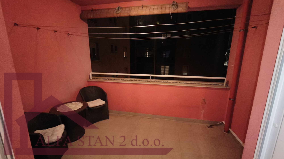 Dugoro&ccaron;an najam stan Split&comma; Brodarica